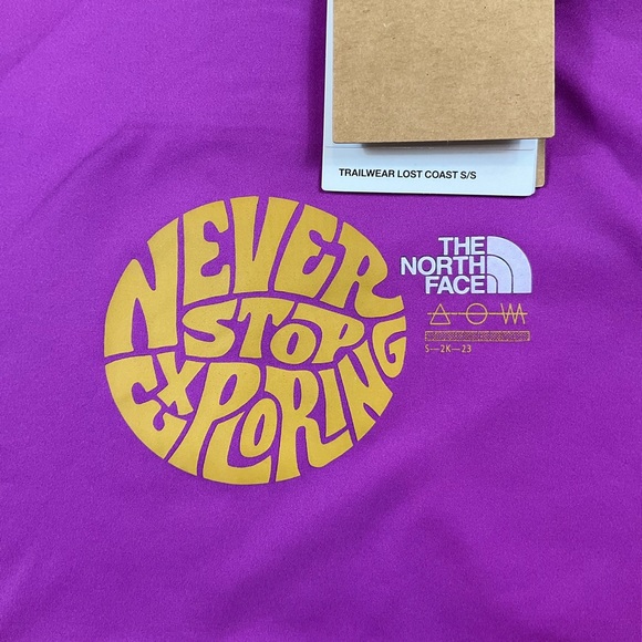 The North Face Women’s Purple Trail wear Small MSRP $65 - Picture 2 of 6